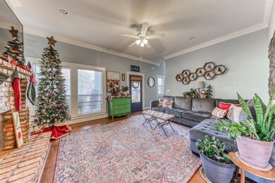 910 S Brazos St, Weatherford, TX 76086 - photo 7