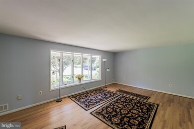 5712 Oakland Rd, Sykesville, MD 21784 - photo 3