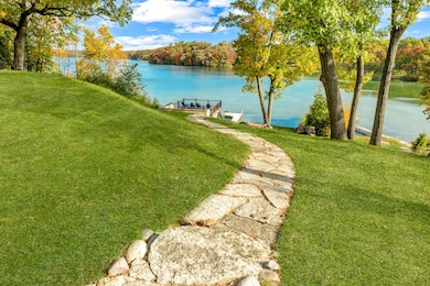 34352 Valley Rd, Oconomowoc, WI 53066 - photo 3