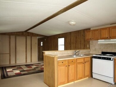 360 S Delaware Dr unit 4, Easton, PA 18042 - photo 6