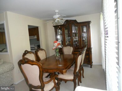 223 Wyndham Place, Trenton, NJ 08691 - photo 4