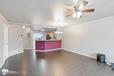 06-Living Room_KC_00671