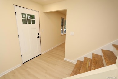 20 Pineview Rd, West Nyack, NY 10994 - photo 6