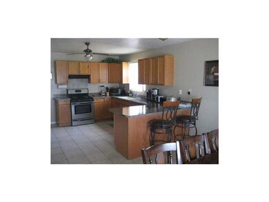 11945 Los Adobes Dr, Socorro, TX 79927 - photo 4