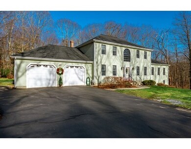 8 Crestwood Dr, Blackstone, MA 01504 - photo 2