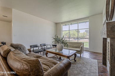 10-web-or-mls-Santa Elena-10