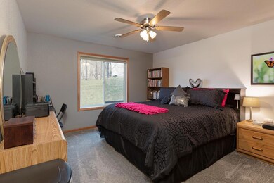1512 Asbury Ln, Waterloo, IA 50701 - photo 7