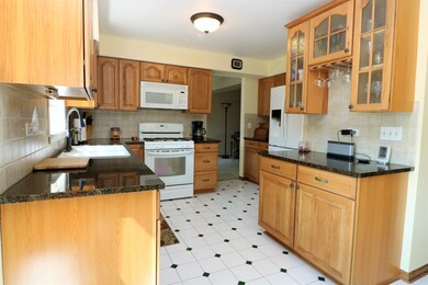 613 Sandpiper Ct, Algonquin, IL 60102 - photo 4