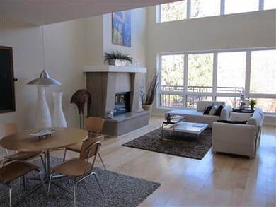 13595 Red Arrow Hwy unit 4, Harbert, MI 49115 - photo 3