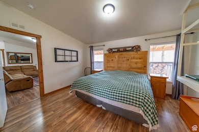 180 E Main St, Ferron, UT 84523 - photo 6