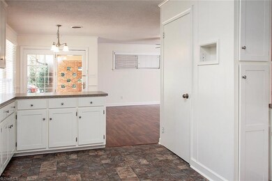 1506 Timberlane, Asheboro, NC 27205 - photo 3