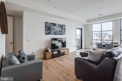 240 N 2nd St unit 3W, Philadelphia, PA 19106 - photo 3