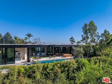 1335 Carla Ln, Beverly Hills, CA 90210 - photo 3