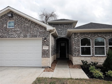 853 Ringold St, Houston, TX 77088 - photo 2