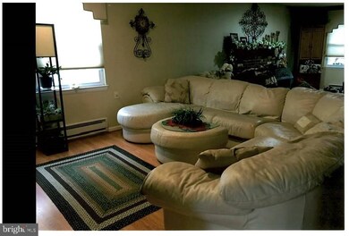 12 Thornbury Place, Southampton, NJ 08088 - photo 2