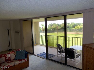 Quad floor-to-ceiling sliders