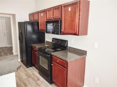 Kitchen w-Appliances