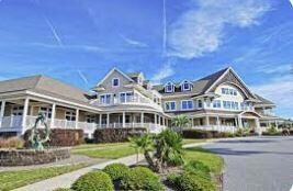 THE CLUB HOUSE!