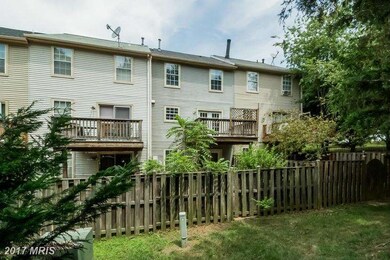 7302 Charlesborough Ct, Lorton, VA 22079 - photo 6