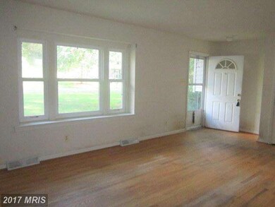 9860 Wellhouse Dr, White Plains, MD 20695 - photo 5