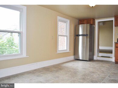 139 Chestnut St unit 2ND FL, Spring City, PA 19475 - photo 6