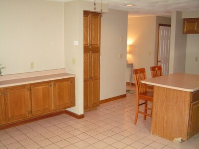 57 Lawton Rd unit B, Shirley, MA 01464 - photo 4