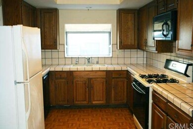 2419 Vanderbilt Ln unit 2, Redondo Beach, CA 90278 - photo 4