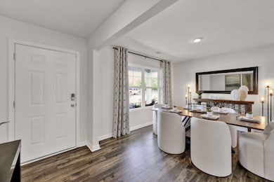 00001 - Foyer + Dining Room 02