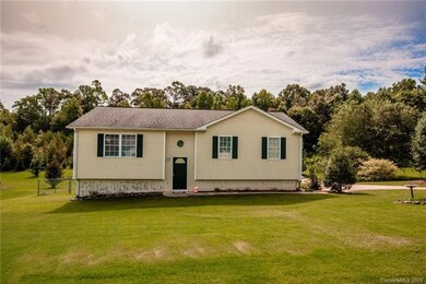 136 W Haven Dr, Statesville, NC 28625 - photo 2