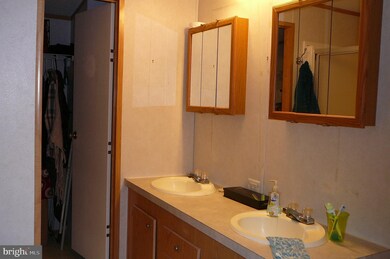 11498 Dry Bridge Rd, Ruther Glen, VA 22546 - photo 6