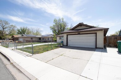 235 Sells St, Sparks, NV 89431 - photo 2