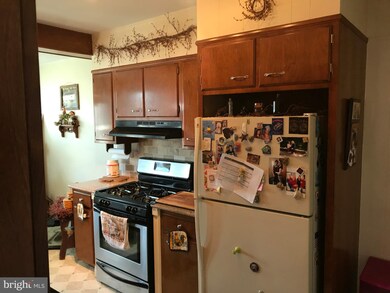 610 March St, Reading, PA 19607 - photo 6