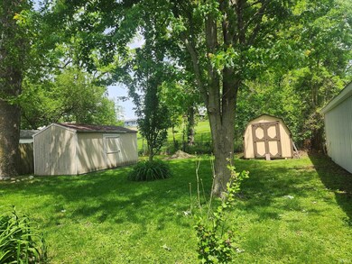 5290 N Blue Lake Rd, Churubusco, IN 46723 - photo 4