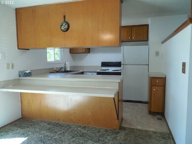 360 NE 20th Dr, Gresham, OR 97030 - photo 5