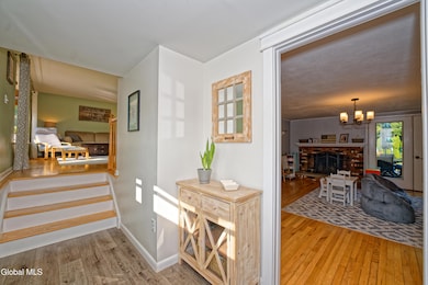 1 Entryway 2