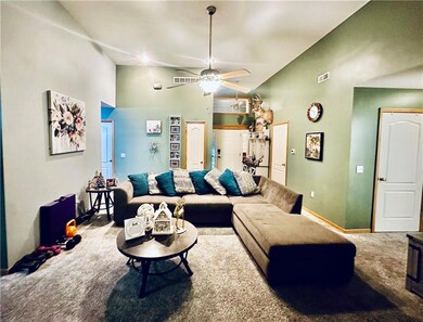 307 Division St, Knob Noster, MO 65336 - photo 6