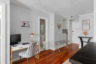 The Crystal House unit 804, New York, NY 10010 - photo 2