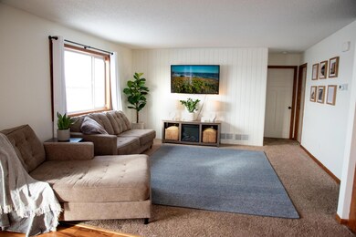 1615 34th St NE, Sauk Rapids, MN 56379 - photo 6