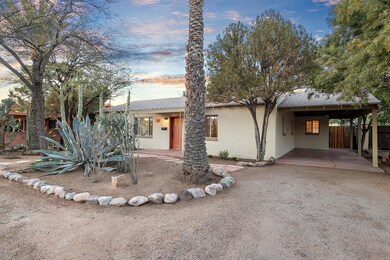03-Front Exterior & Carport