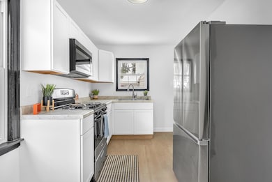 209 W Bates St, Hebron, IN 46341 - photo 6