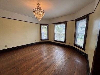 411 6th Ave, Hinton, WV 25951 - photo 4