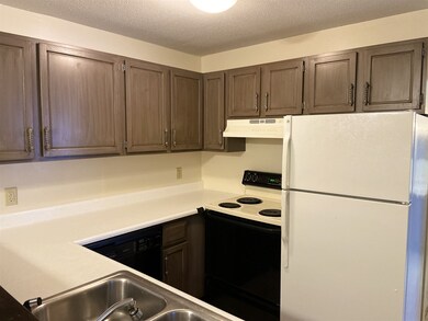 35 Seminary Hill unit 18, West Lebanon, NH 03784 - photo 7