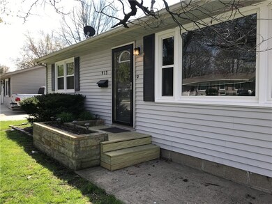 913 N 29th St, Mattoon, IL 61938 - photo 2