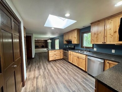 5331 Greenview Ln, Stevens Point, WI 54482 - photo 3