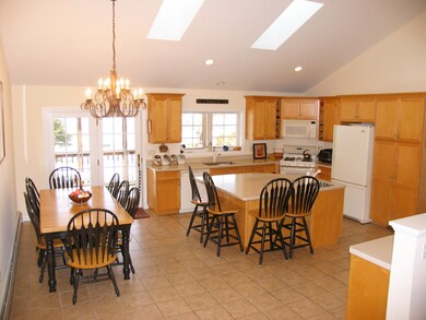 Dining Area/Kitchen