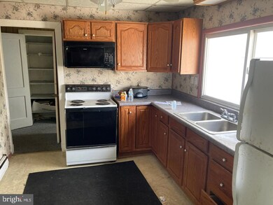 40 S 2nd St, Saint Clair, PA 17970 - photo 7