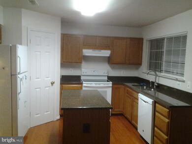 16956 Toms River Loop, Dumfries, VA 22026 - photo 6