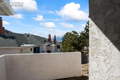 Gorgeous Pikes Peak views from back patio