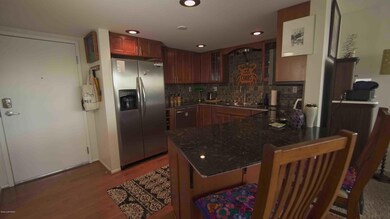 Woronzof Condo HB-5