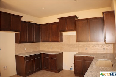 1050 Republic Cir, Copperas Cove, TX 76522 - photo 6